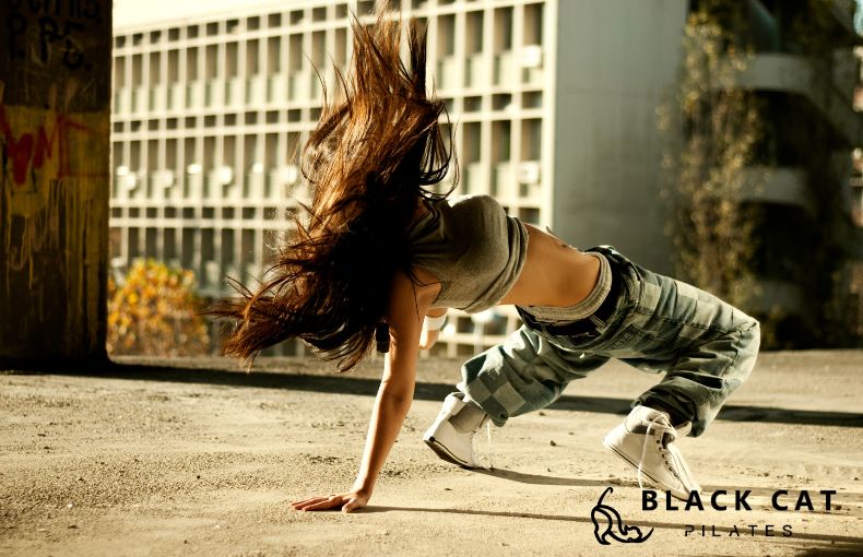 ダンスのキレと軸の安定。股関節の分離とコントロール術