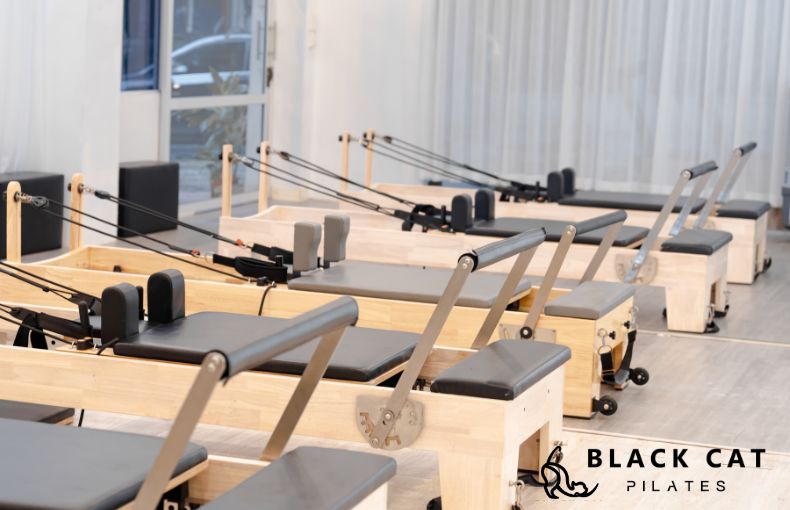 マシンピラティスの本当の役割。鍛えるためではなく「補助」するため